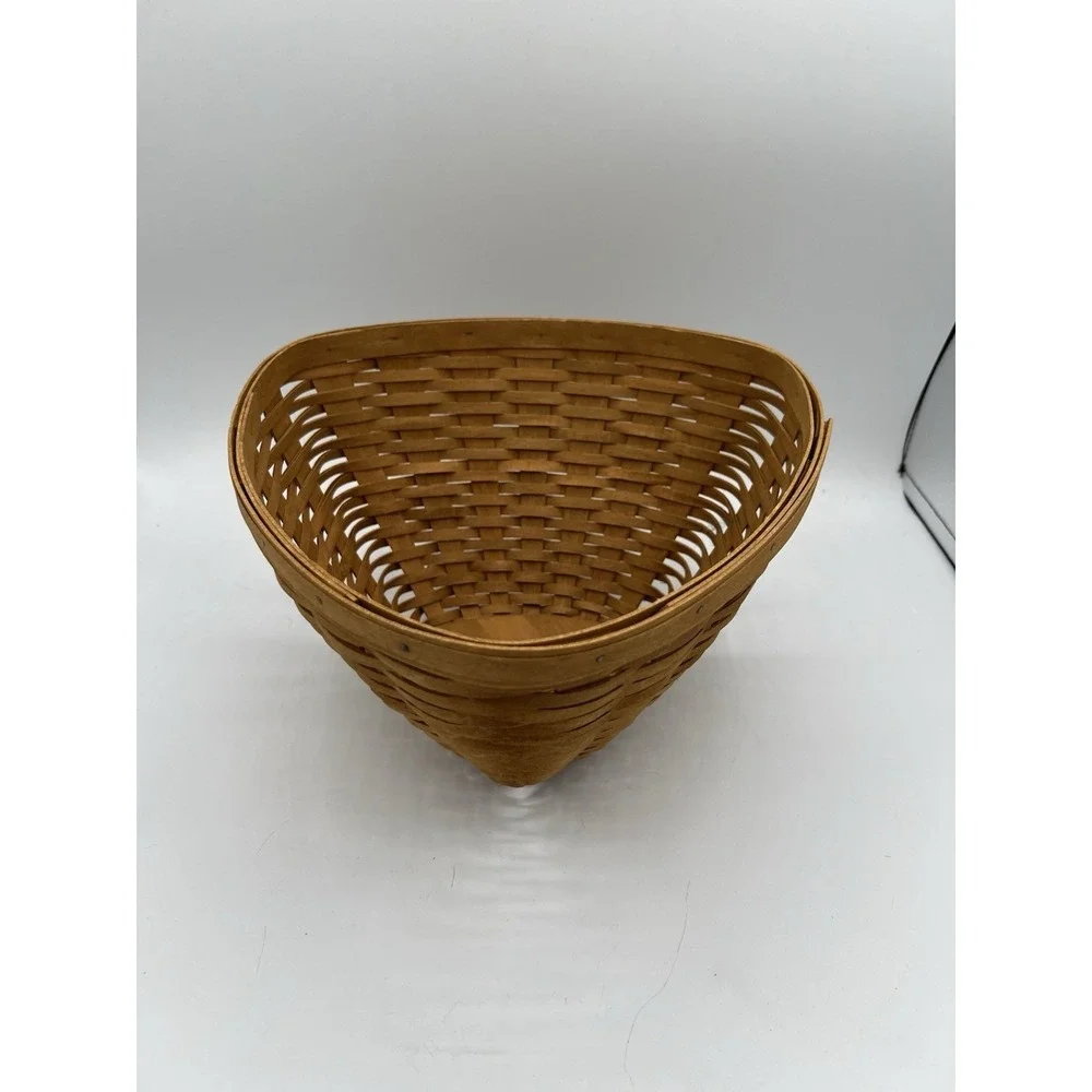 🧺Longaberger 2009 Large Triangle Bowl Basket–Unique Shape-Classic Craftsmanship